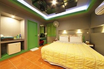 Sense Motel 2*