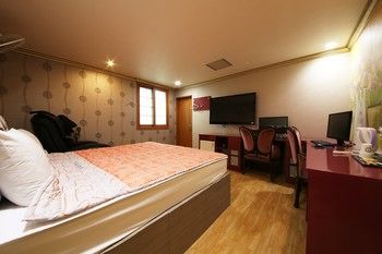Sense Motel 2*