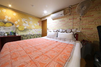 Sense Motel 2*