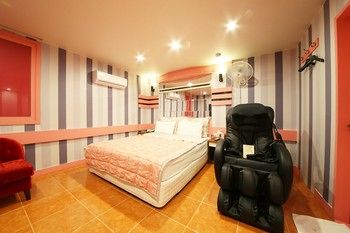 Sense Motel 2*