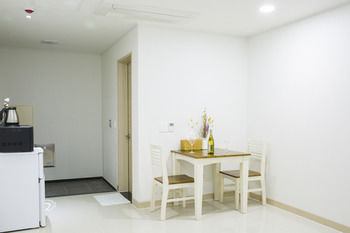 J Raum 3*