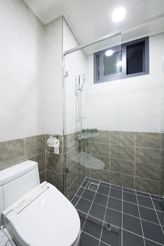 J Raum 3*