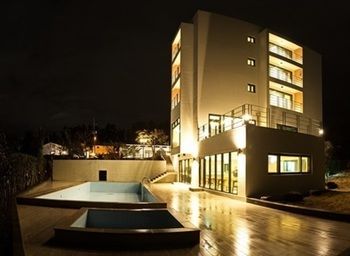 Suave Hotel 3*