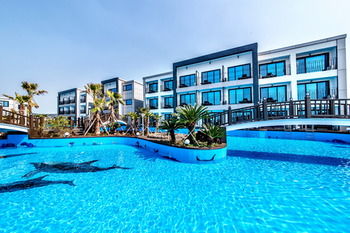 Water Garden Resort 2*