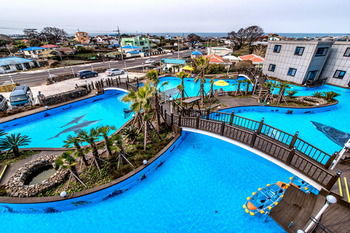 Water Garden Resort 2*