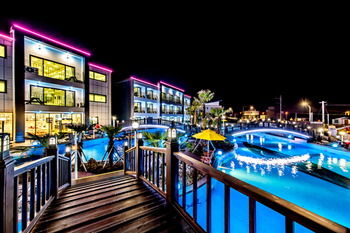 Water Garden Resort 2*