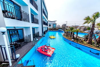 Water Garden Resort 2*