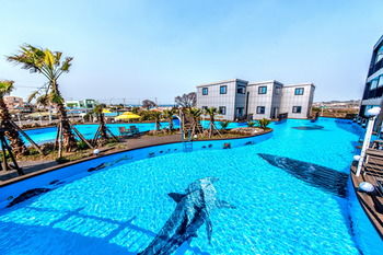 Water Garden Resort 2*