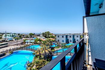 Water Garden Resort 2*