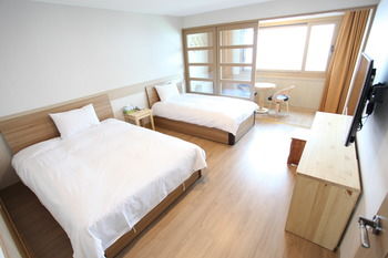 Huesik Hotel Sydney 2*