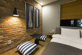 Gimhae Brown Dot Hotel Waterpark 3*