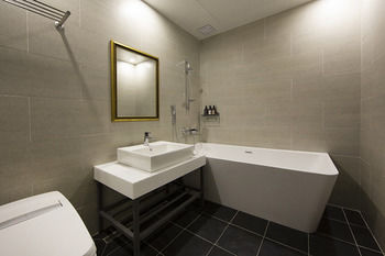 Gimhae Brown Dot Hotel Waterpark 3*