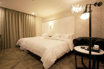 Hotel De Ciel 3*