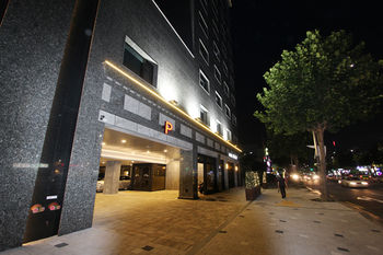 Hotel De Ciel 3*