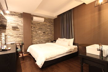 Jinhae Pasta Hotel 2*