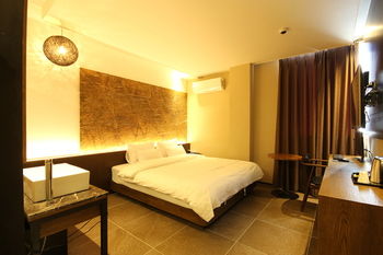 Jinhae Pasta Hotel 2*