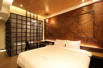 Jinhae Pasta Hotel 2*