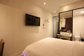 Jinhae Pasta Hotel 2*