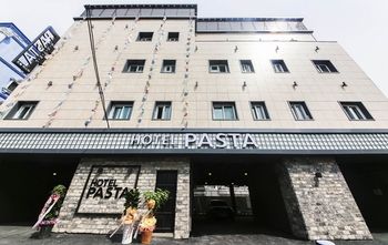 Jinhae Pasta Hotel 2*