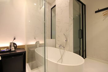 Jinhae Pasta Hotel 2*