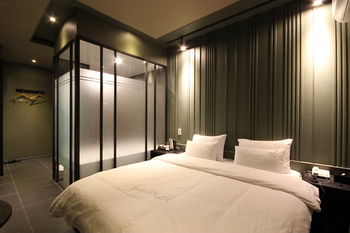 Jinhae Pasta Hotel 2*