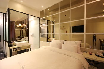 Jinhae Pasta Hotel 2*