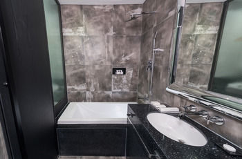 Hotel The Designers Kondae 3*