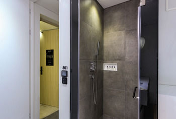 Hotel The Designers Kondae 3*