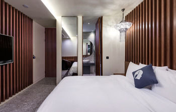 Hotel The Designers Kondae 3*