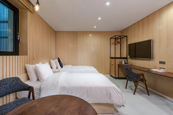 Hotel The Designers Kondae 3*