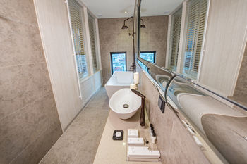 Hotel The Designers Kondae 3*