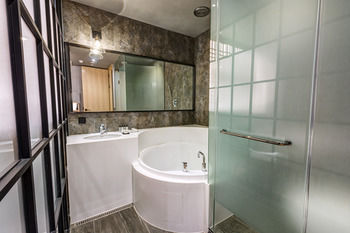 Hotel The Designers Kondae 3*
