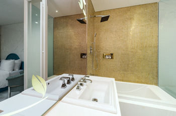 Hotel The Designers Kondae 3*