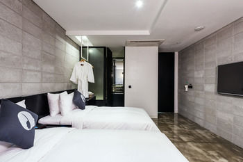 Hotel The Designers Kondae 3*
