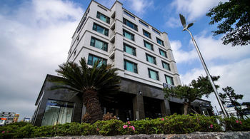 Haerian Hotel 2*