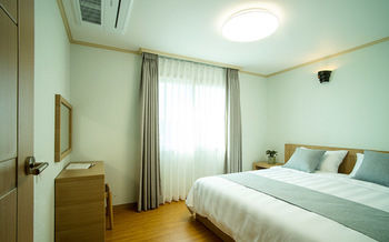 Haerian Hotel 2*