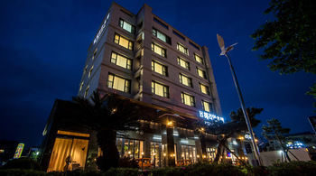 Haerian Hotel 2*