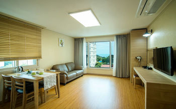 Haerian Hotel 2*