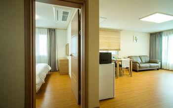 Haerian Hotel 2*