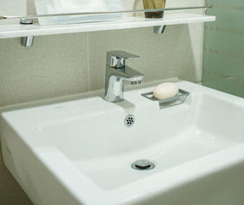 Haerian Hotel 2*