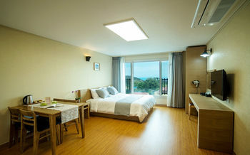Haerian Hotel 2*