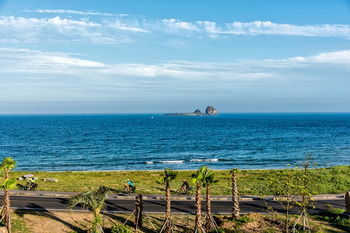 Sun & Moon Resort 3*