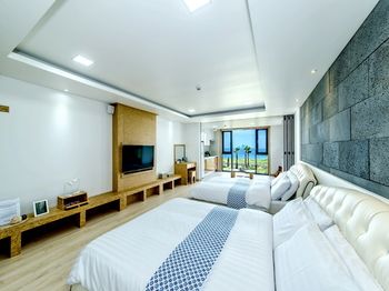Sun & Moon Resort 3*