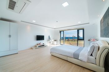 Sun & Moon Resort 3*