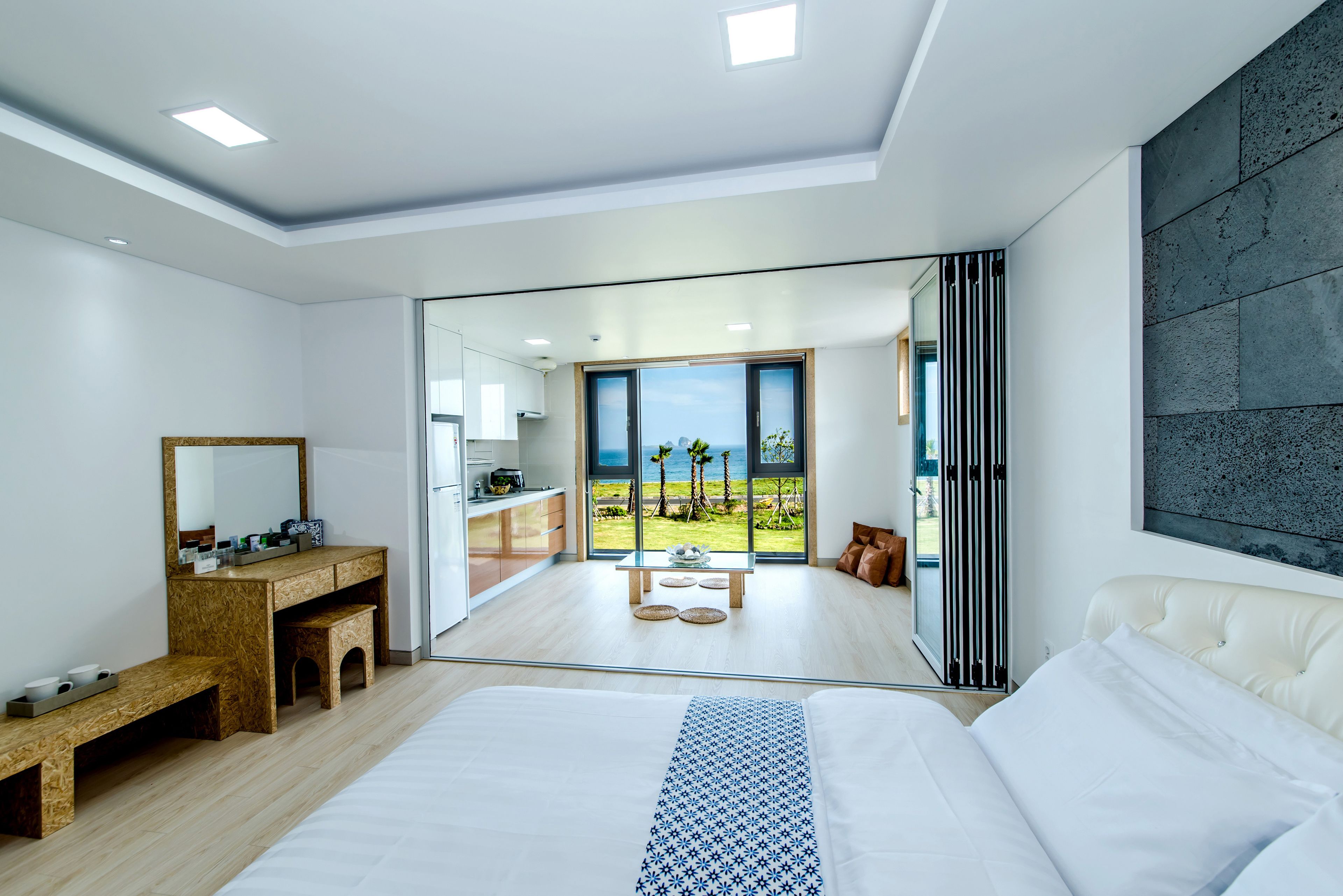 Sun & Moon Resort 3*