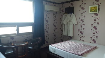 Saipan Motel with Sea View 2*