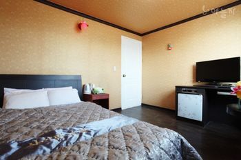 Saipan Motel with Sea View 2*