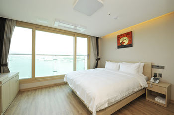 The Hotel Soo 3*