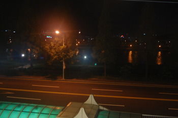 64 Inn Hotel 2*