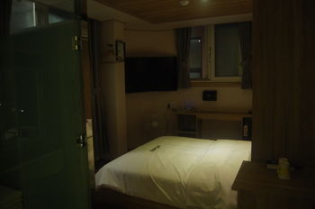 64 Inn Hotel 2*